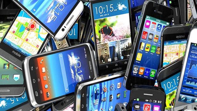 El gobierno bloqueará millones de celulares prepagos 