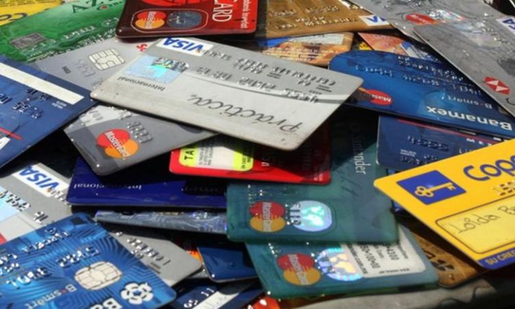 Será más caro endeudarse con tarjetas de crédito