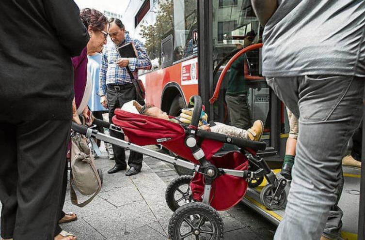 Se podrá subir con los cochecitos al colectivo