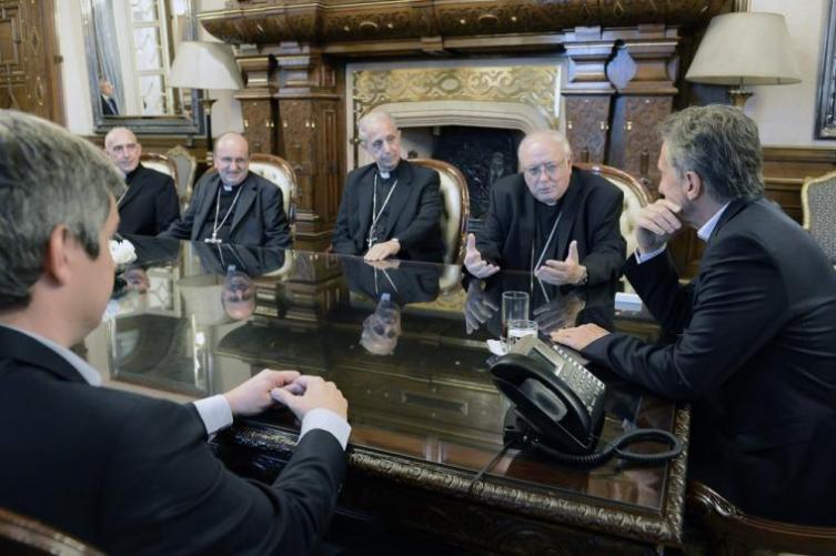 La Iglesia aceptó el quite de los aportes del Estado