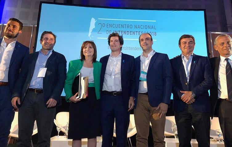 Corral disertó en el  Encuentro Nacional de Intendentes