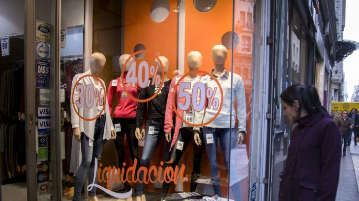 Las ventas minoristas se derrumbaron un 15,6 % 