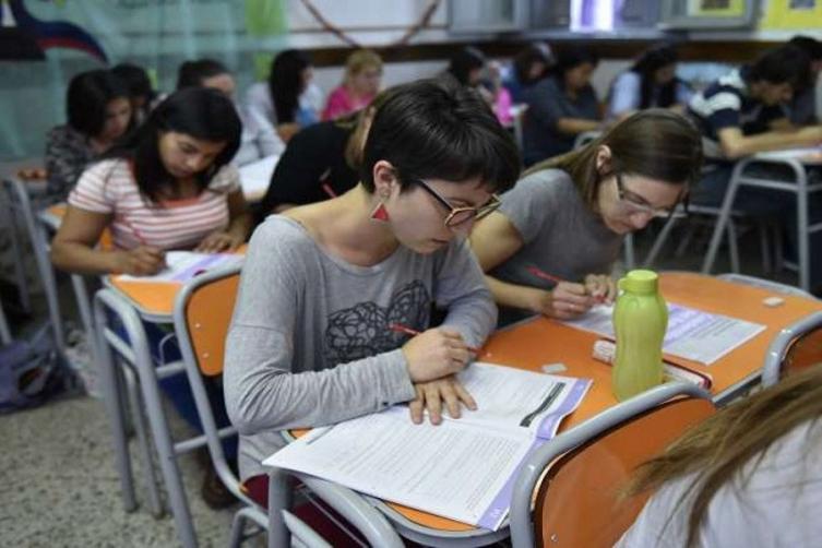 Evaluaron a los futuros docentes de todo el país
