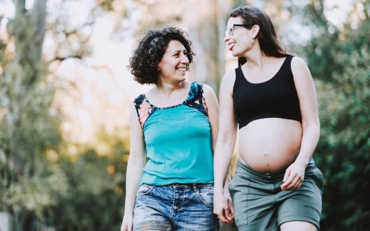 Otorgan licencia por maternidad a una mamá no gestante