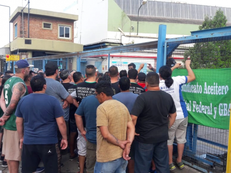 Aceitera cerró y 200 trabajadores quedaron en la calle