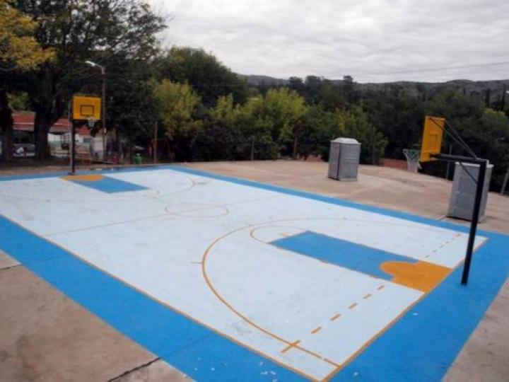 Desmantelaron la única cancha de básquet para ciegos 