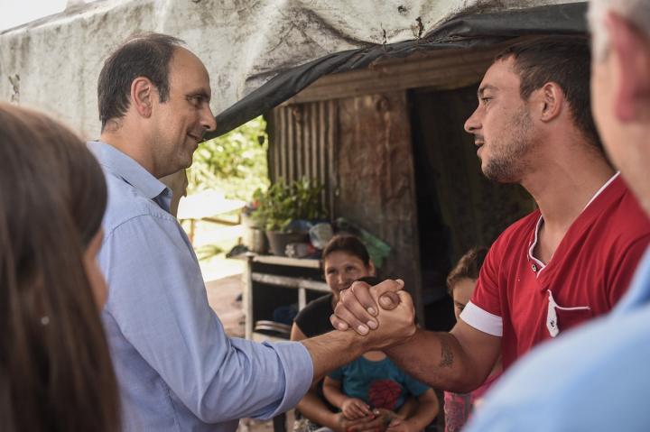 Casas definitivas para familias de inundados en Santa Fe