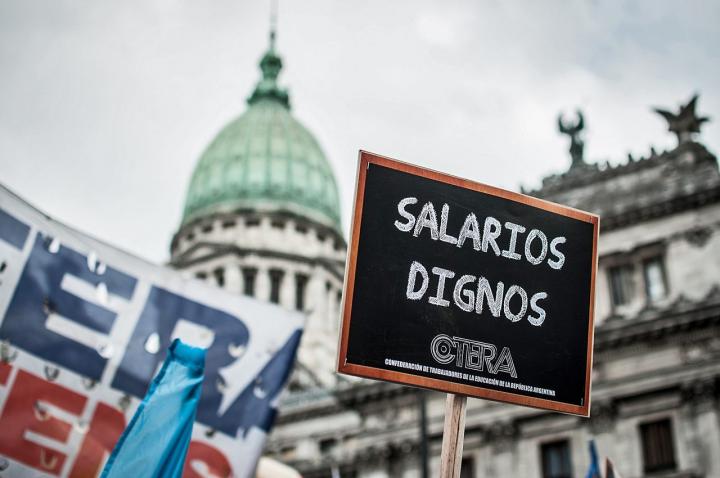 Salario docente argentino, entre los peores del mundo