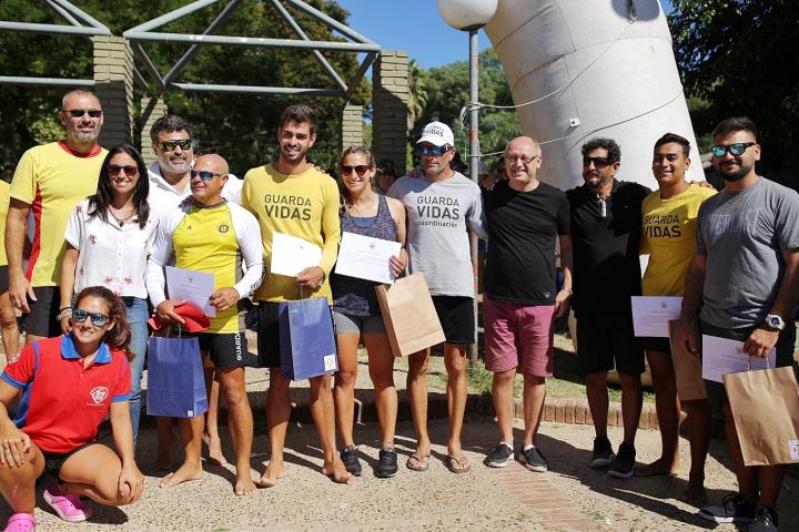 Reconocen a guardavidas que participaron en un rescate
