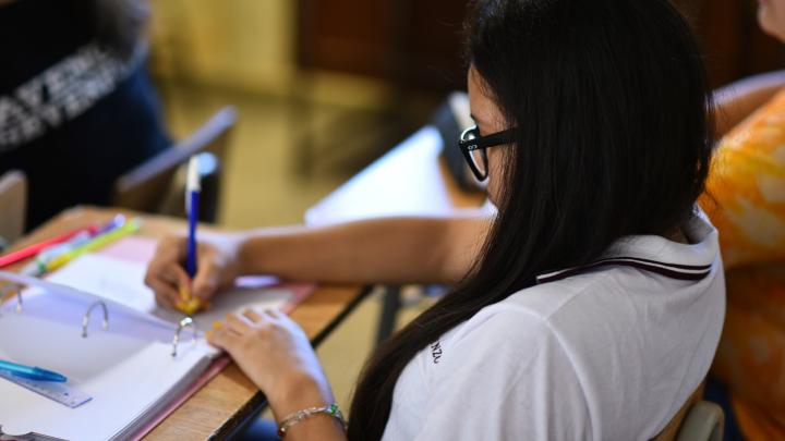 La provincia otorga becas socioeducativas por 250 millones de pesos