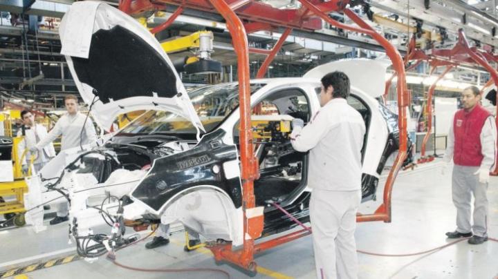 La economía cayó 2,6 % en 2018