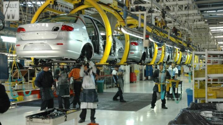 Ahora Fiat: suspenderá 2.000 trabajadores