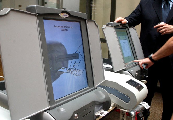 Graves irregularidades con el voto electrónico en Neuquén 