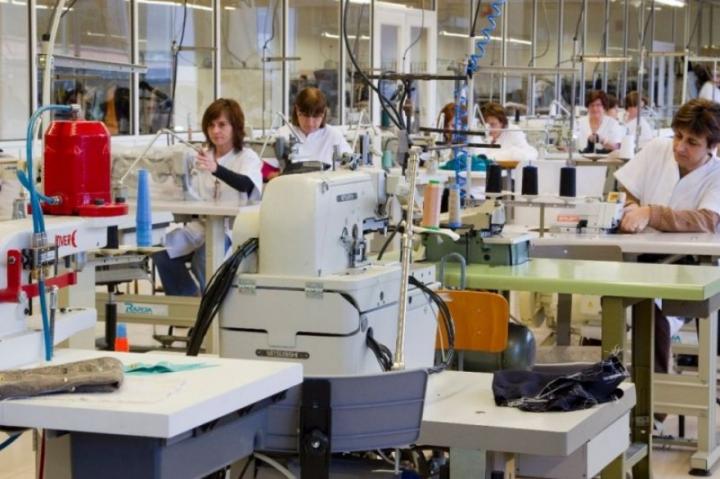 La industria textil fueguina perdió la mitad de sus empleos