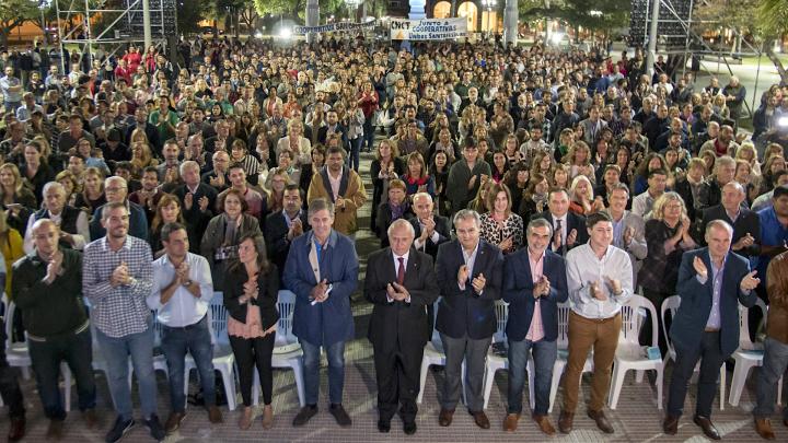 La provincia realizó más de 150 obras en la ciudad de Santa Fe