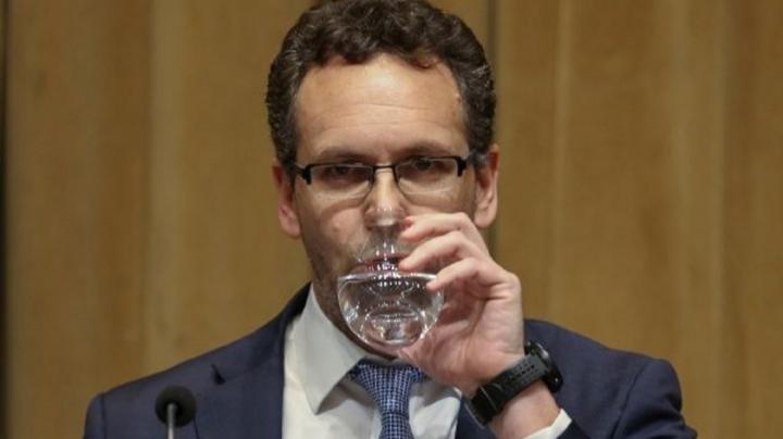 Autorizan a los bancos a utilizar la plata de ahorristas