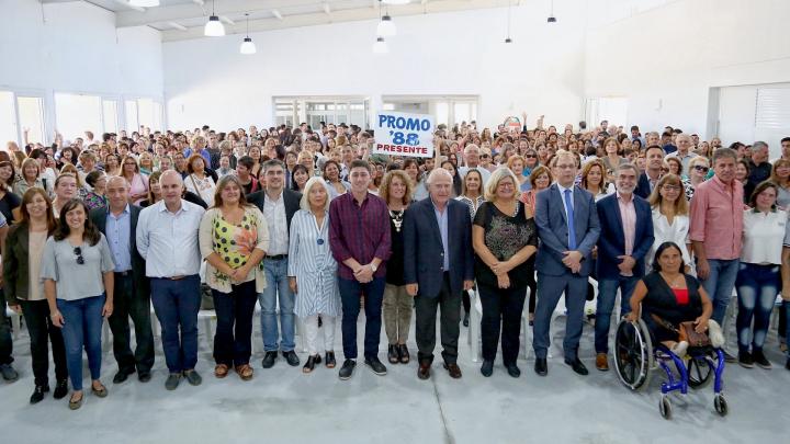 El gobernador inauguró otro edificio escolar en Santa Fe