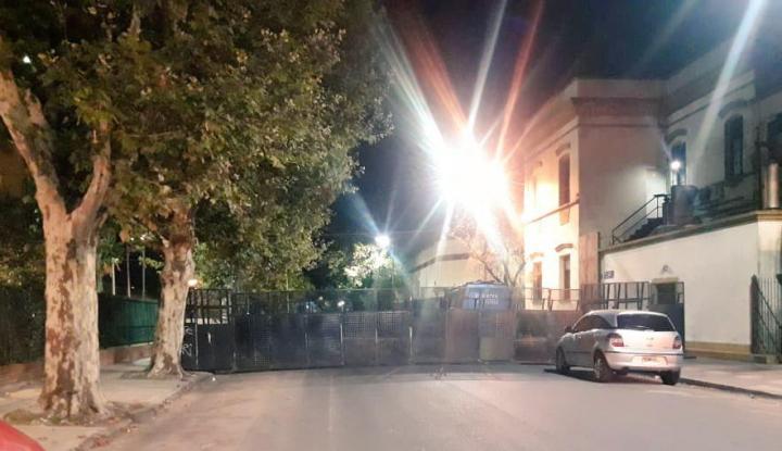 Alertan por despidos masivos en el Grupo Clarín