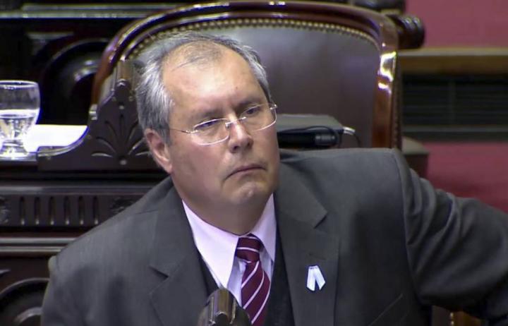 Balearon a un diputado nacional cerca del Congreso 