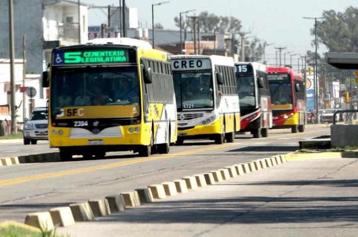No habrá transporte público de pasajeros en el país