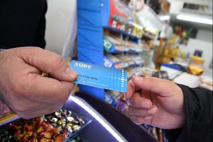 Quiosqueros no cargarán la tarjeta SUBE ni celulares