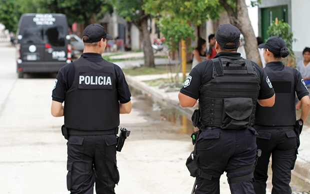 Pagan el retroactivo por ascensos policiales