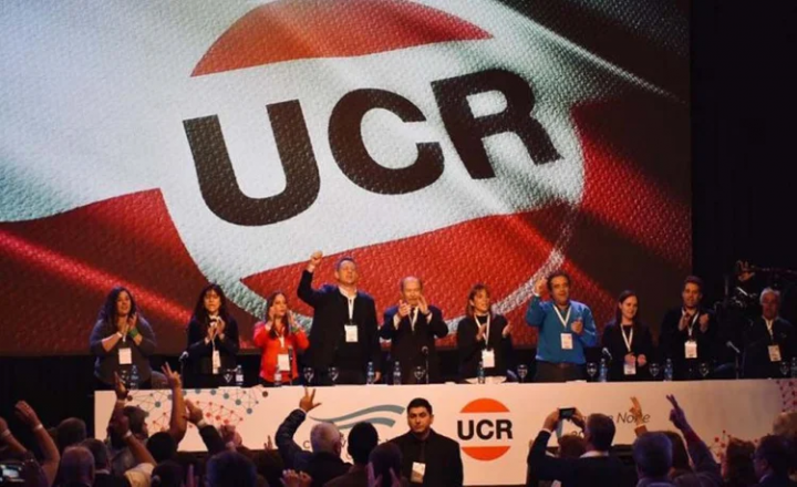La UCR ratificó la permanencia en Cambiemos