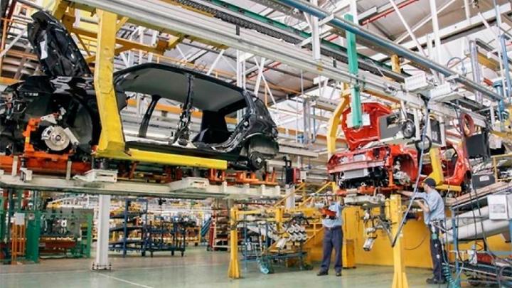 Renault reduce jornadas y salarios para no despedir 