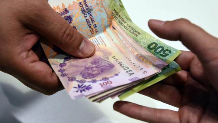 Los salarios le ganarán a la inflación recién en 2020