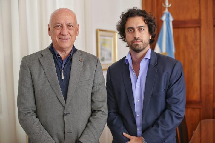 Bonfatti recibió el apoyo de Sebastián Cáceres