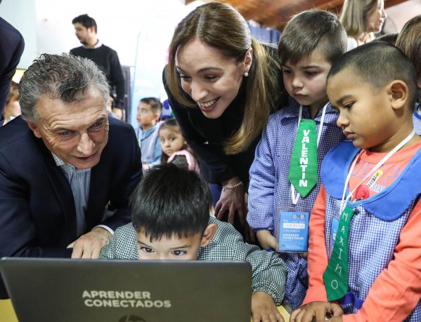 Macri criticó a los maestros que “politizan la educación” 