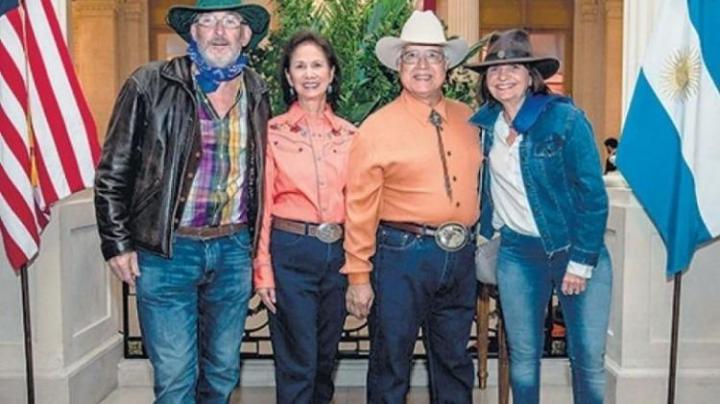 Fiesta de disfraces en la embajada de EE.UU.