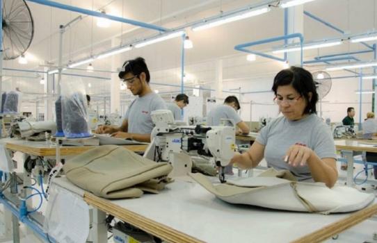 Proveedora de Toyota suspende a 260 empleados