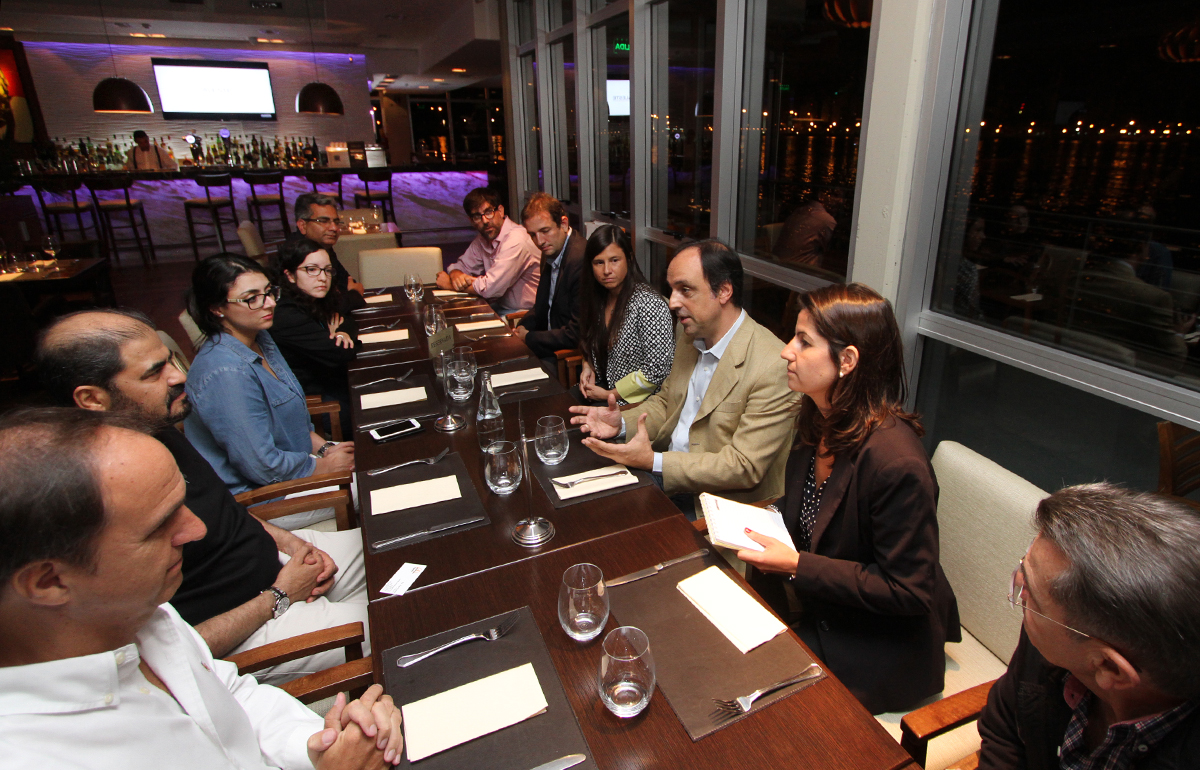 Acercan a inversores de Dubai el proyecto del nuevo puerto