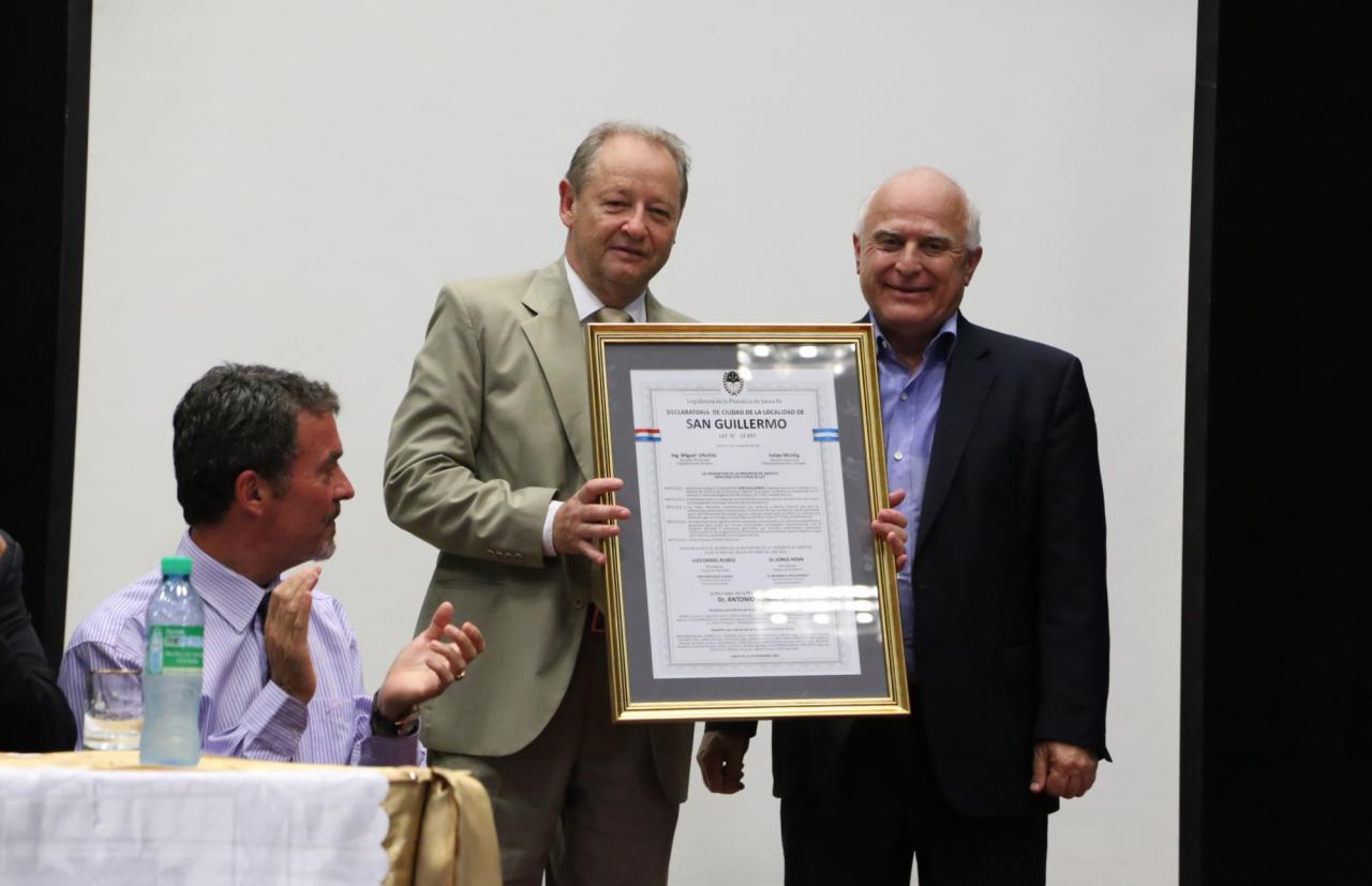 El mandatario provincial y el presidente comunal de San Guillermo