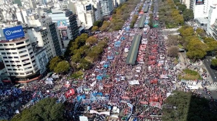 Multitudinario reclamo por la emergencia alimentaria