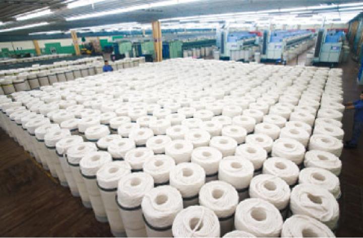 Cierra fábrica textil: 200 trabajadores en la calle