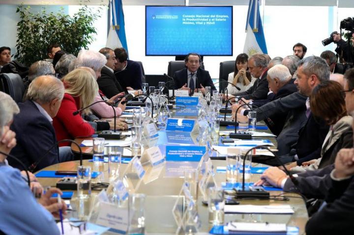 El salario mínimo quedará en $ 16.875 en octubre