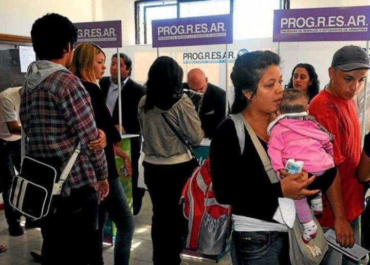 Bono de 2.000 pesos para planes sociales
