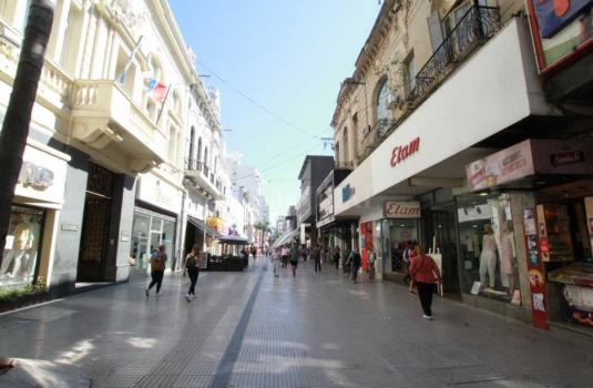 Siguen en caída las ventas en los comercios santafesinos