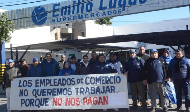 Supermercados Luque cerró y despidió a sus 1200 trabajadores