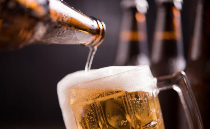 Prohíben la venta de una cerveza importada