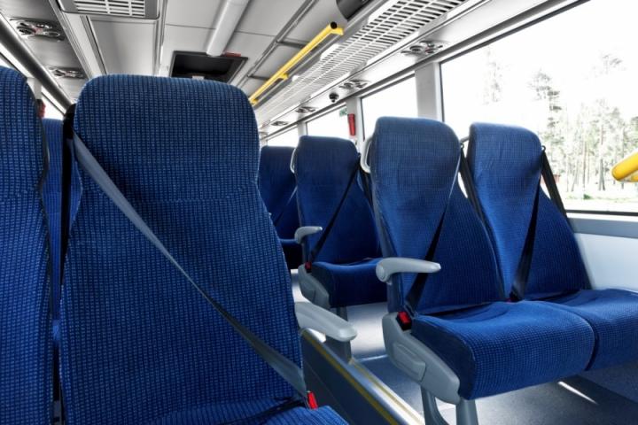 Será obligatorio el cinturón en ómnibus de larga distancia