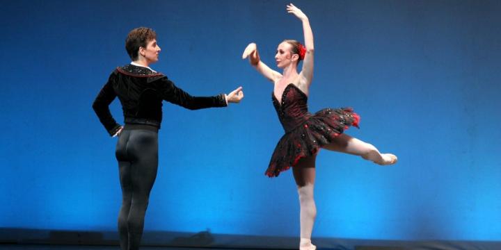 Cassano se jubila como ama de casa por falta de aportes del Colón