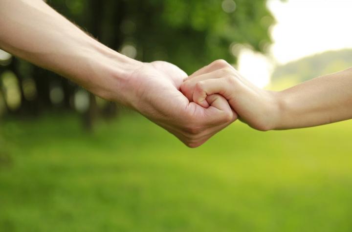Solicitan una familia solidaria para dos hermanitos 