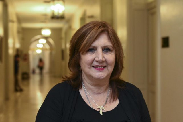 Cantero habló de “un festival de horas cátedra en Educación” 