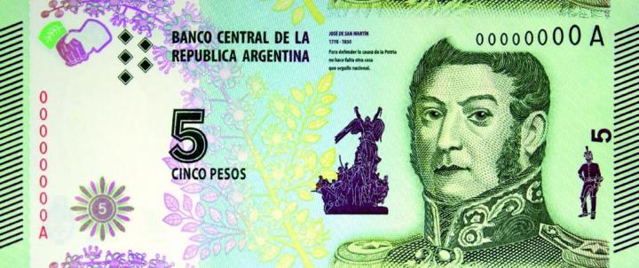 Postergan el retiro de los billetes de $ 5