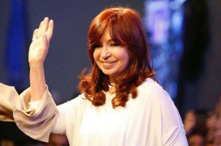 Cristina Kirchner queda a cargo de la Presidencia