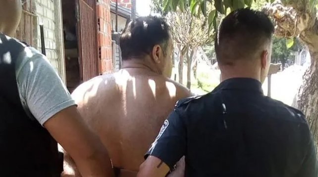 Tenía a su suegra en una jaula con candados