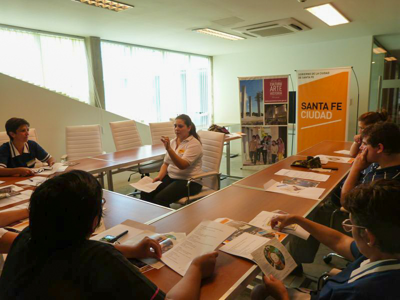 Capacitan para ofrecer un mejor servicio al visitante